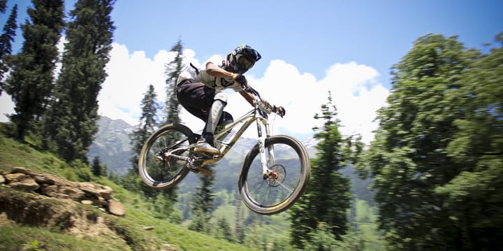 India hosts 1st international downhill mountain biking competition 